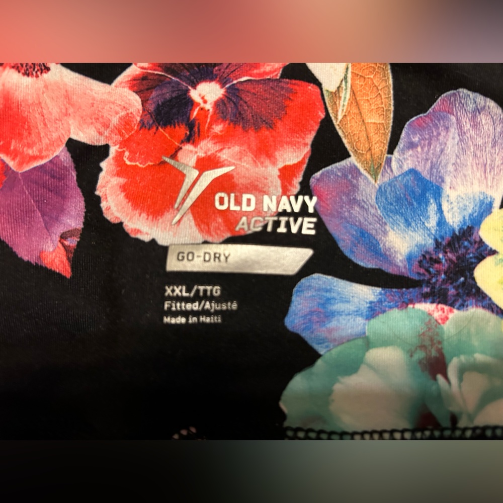 Old Navy Active Capris - Picture 2 of 2
